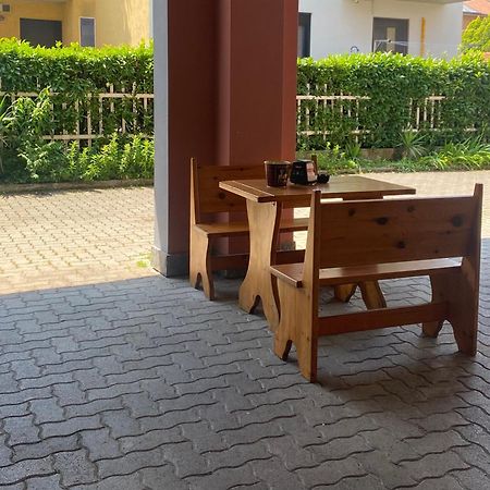 Casa Silvana Turate Bagian luar foto