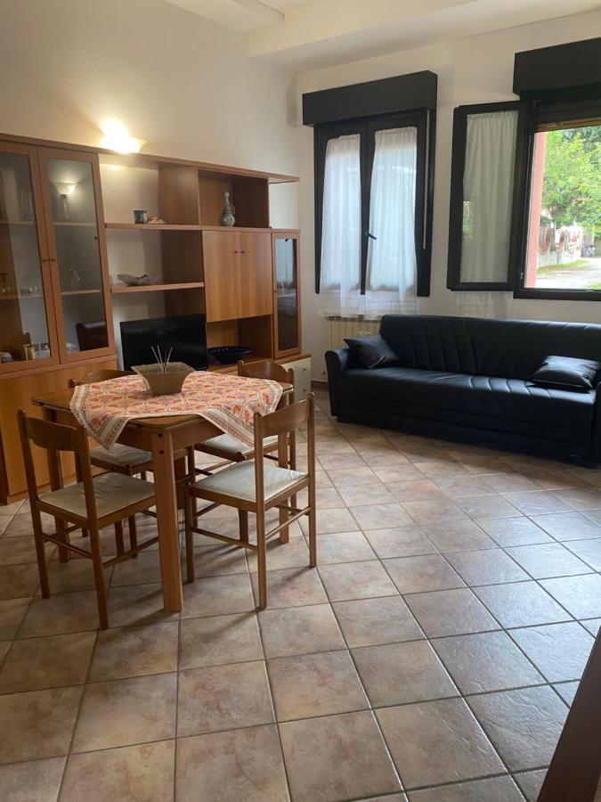 Casa Silvana Turate Bagian luar foto